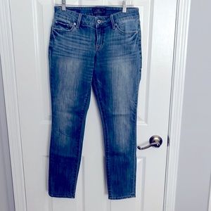 Ladies light denim Lucky brand jeans